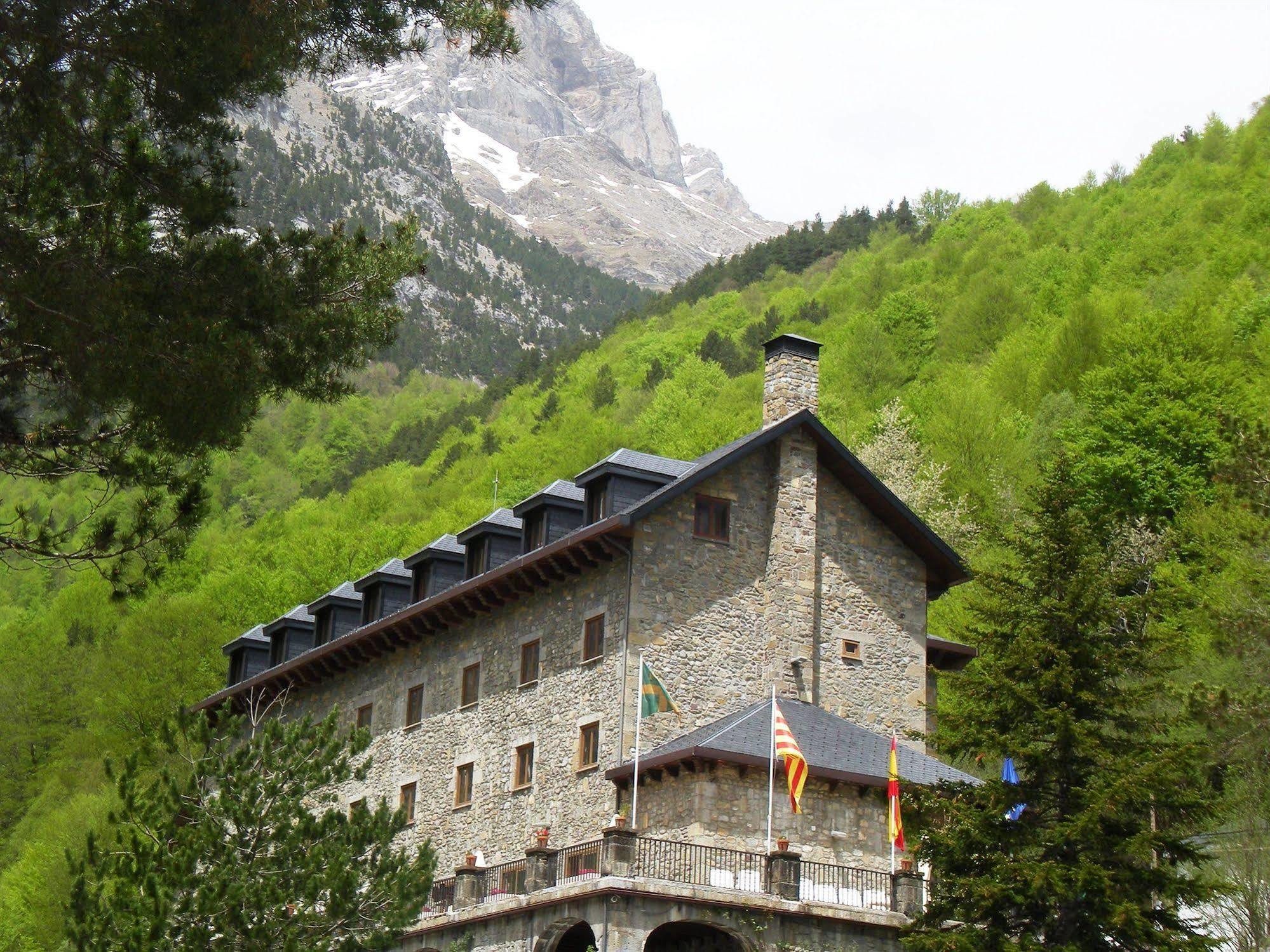 Hotel Parador de Bielsa Espierba Exterior foto